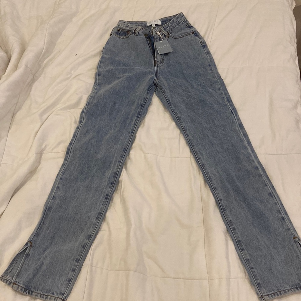 Meshki size 6 fits like 00 split side wide leg jean